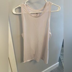 Gap Fit Breath open back tank top white size medium